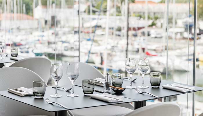terrasse-séminaire-residentiel-restaurant-vivres-chef-grégory-coutanceau-vue-panoramique-port-charente
